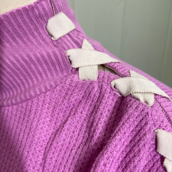 Free People Snow Drift Lace up Tunic Sweater XS - Picture 2 of 9